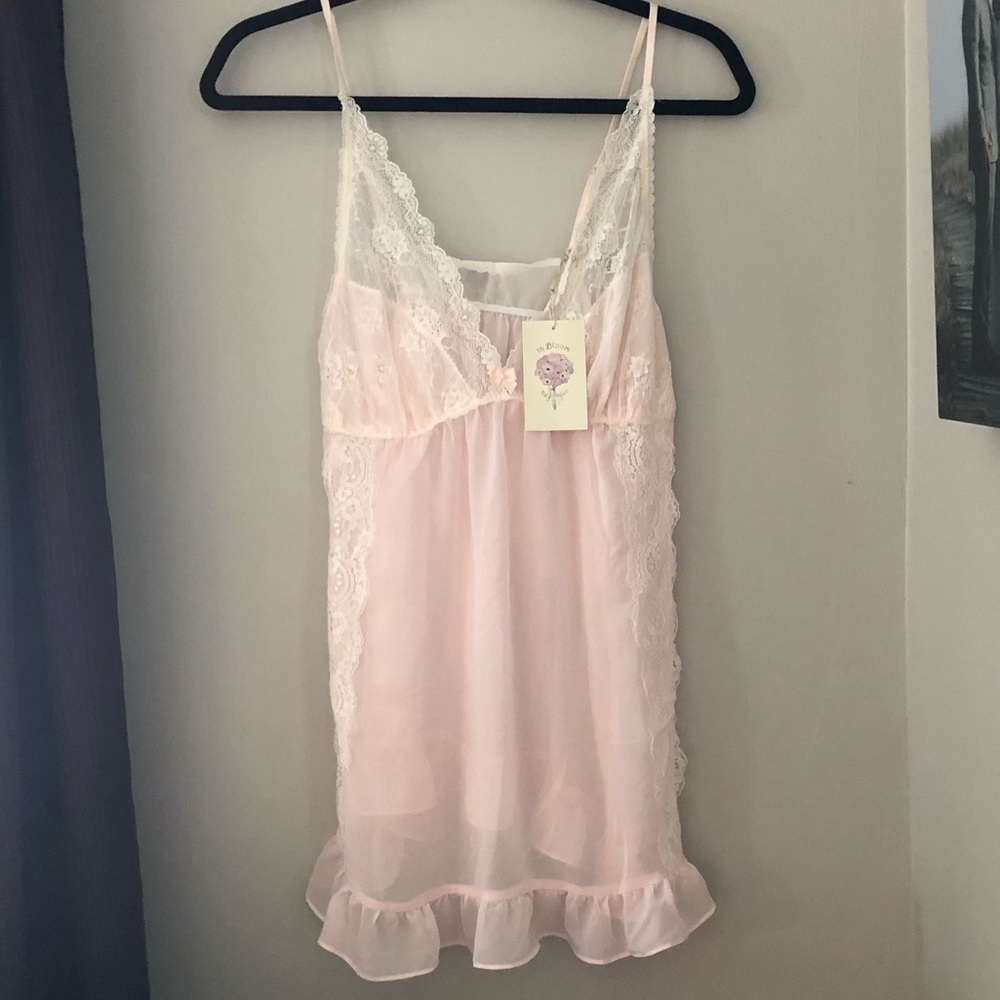 NWT In Bloom nightie